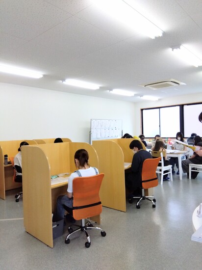 夏休み中ですが…頑張っています!