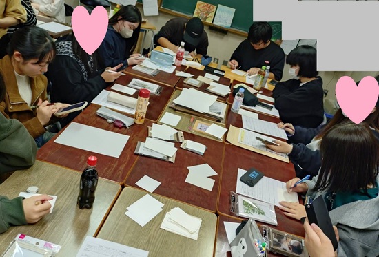 特別活動「イラストを描こう!」を実施しました