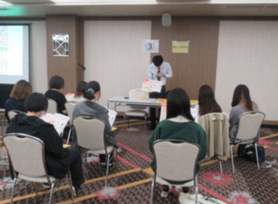 後期:大型進路ガイダンスを行いました