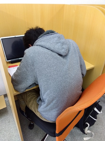 レポート大詰め!